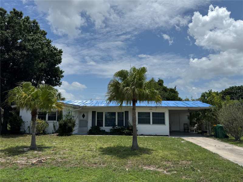 2 bedroom Single Family Residence at 27233 Whitman Avenue, Hrbr Heights, Punta Gorda — photo 1