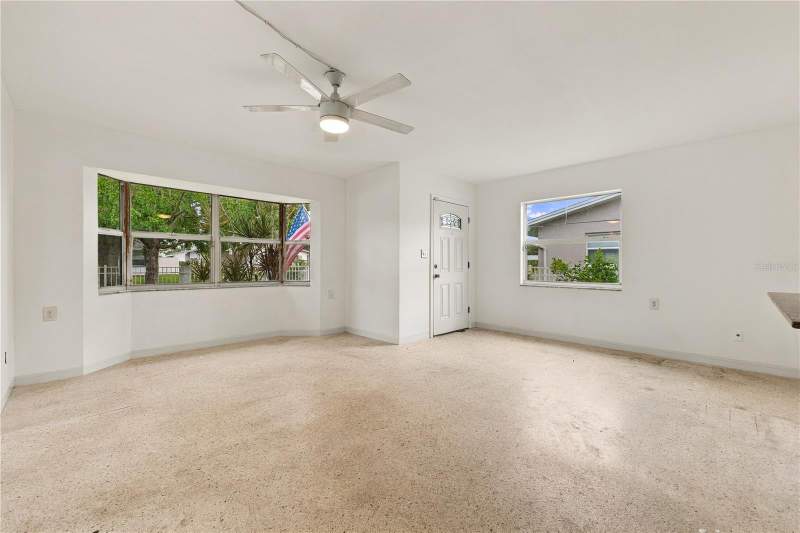 3 bedroom Single Family Residence at 818 90th Avenue, Georgian Terrace, St Petersburg — photo 3