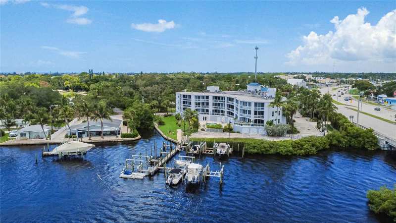 2 bedroom Condominium at 516 Tamiami Trail #306, The Harbor Villas At Dona Bay, Nokomis — photo 1