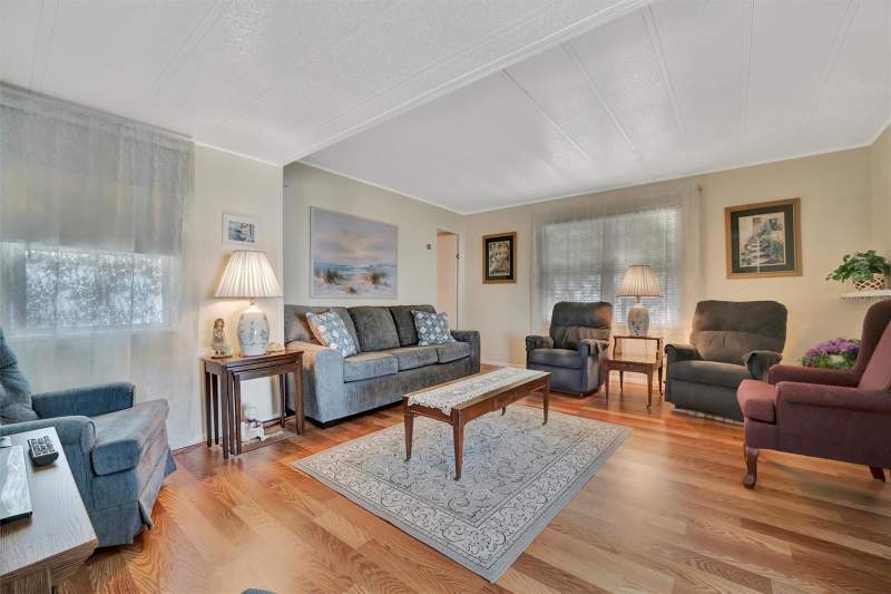 2 bedroom Mobile Home at 128 E Saint Johns Way, Caribbean Isles Residential Co, Apollo Beach — photo 5