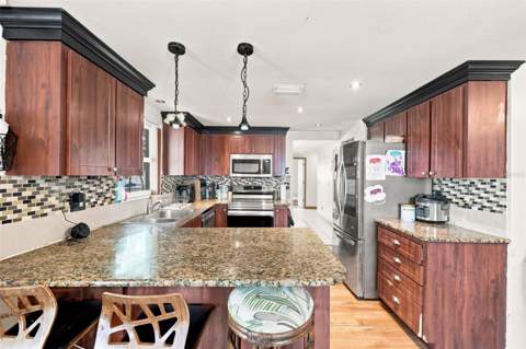 9040 Crabtree Lane, Port Richey FL - photo 10 of 30