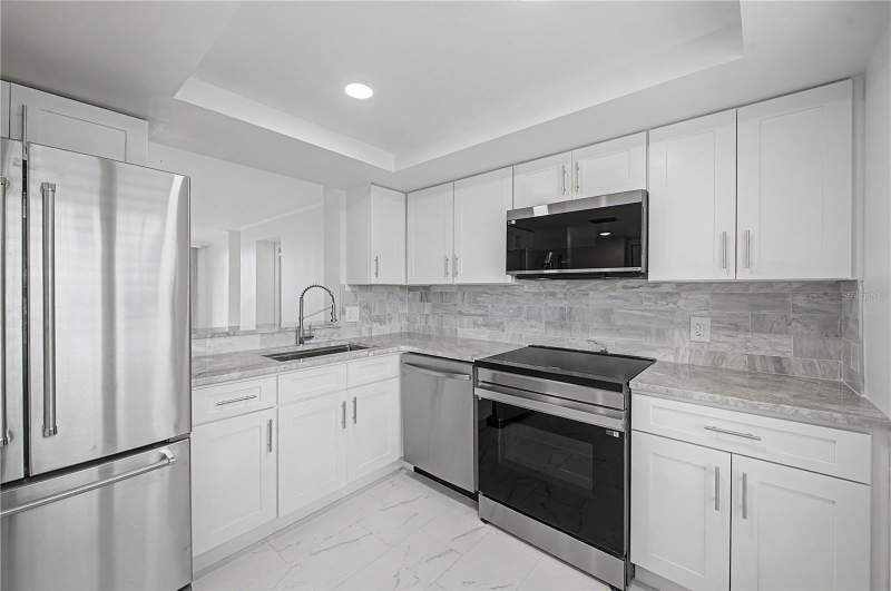 2 bedroom Condominium at 2618 Cove Cay Drive #109, Cove Cay 26-18 Village I, Clearwater — photo 5