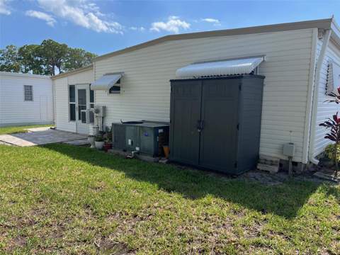 142 Fern Palm Street, Largo FL - photo 6 of 31