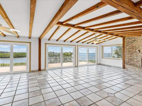 1647 Sea Breeze Drive, Tarpon Springs FL - photo 13 of 79