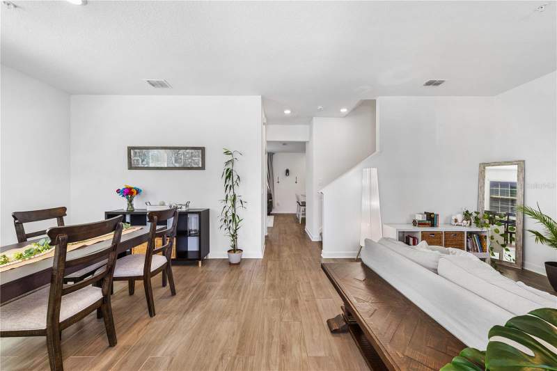 3 bedroom Townhouse at 11730 Boldface Drive, Storey Park Ph 3 Prcl K, Orlando — photo 2