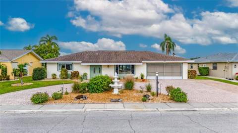 1516 New Bedford Drive, Sun City Center FL - photo 6 of 90