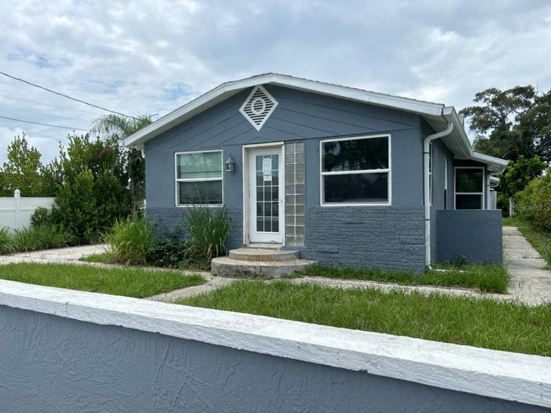 2 bedroom Single Family Residence at 1169 Kingsley Street, Duncans A H Resub, Clearwater — photo 2