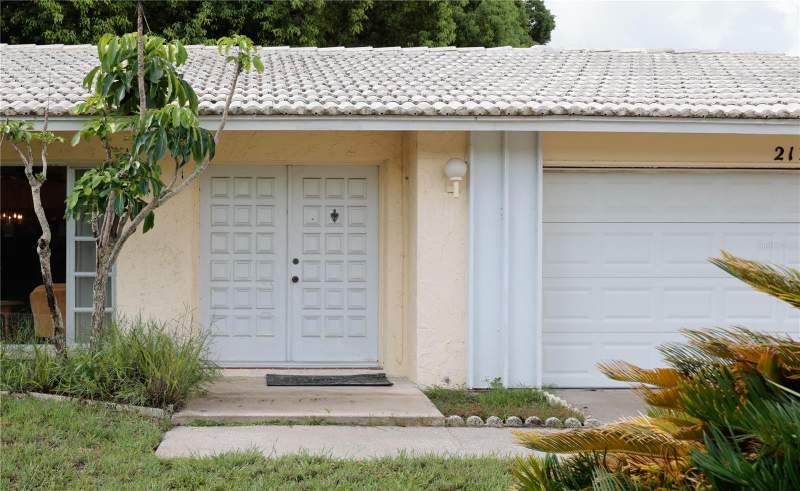 3 bedroom Single Family Residence at 2132 PORTSIDE PASSAGE, ANCHORAGE OF TARPON LAKE UNIT THREE THE, PALM HARBOR — photo 3