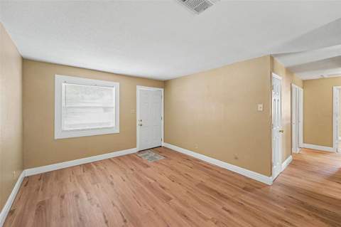 7924 Bahia Avenue, Tampa FL - photo 6 of 30