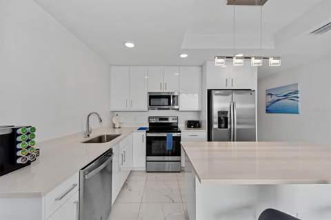 11500 Gulf Boulevard #610, St Petersburg FL - photo 10 of 43