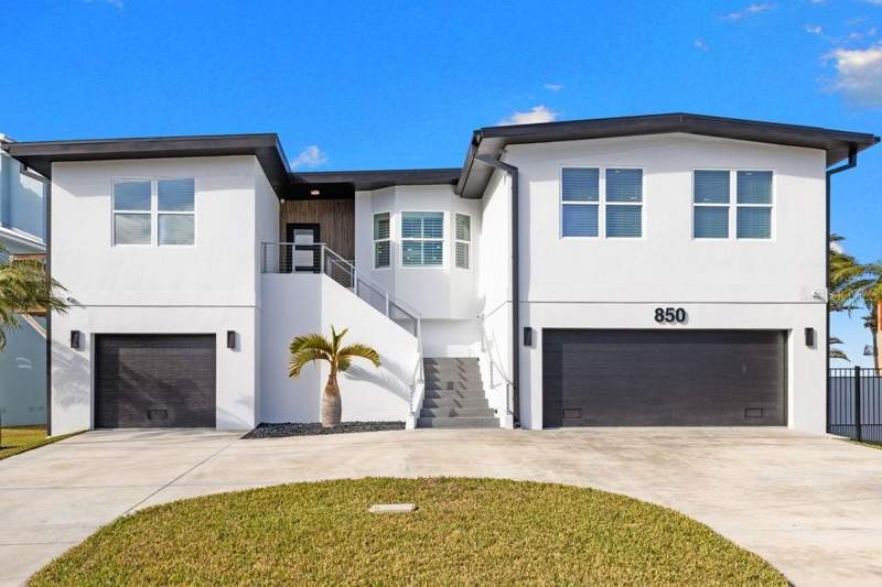 Bay Point Estates St Petersburg