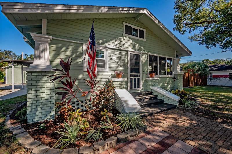 4 bedroom Single Family Residence at 1404 E Cayuga Street, Nebraska Heights, Tampa — photo 4