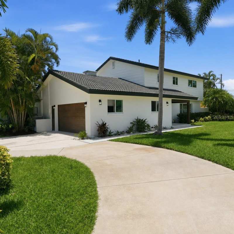 5 bedroom Single Family Residence at 5101 Dover Street, Shore Acres Venice Sec 2nd Pt Rep Blk 7, St Petersburg — photo 1