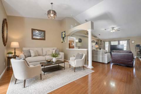 4460 Marsh Harbor Drive, Tavares FL - photo 11 of 30