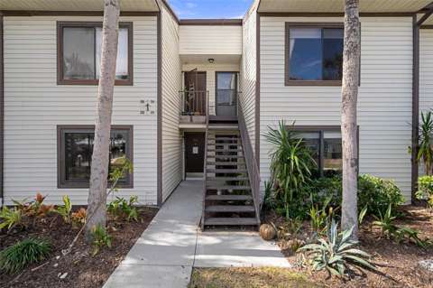 314 Moorings Cove Drive, home for sale in Tarpon Springs 34689