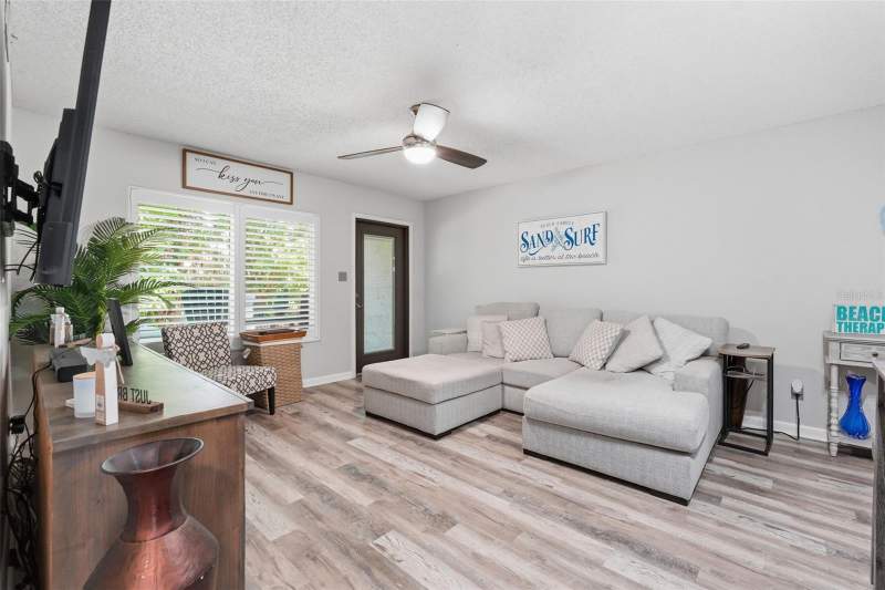 2 bedroom Townhouse at 501 E Bay Drive #202, Magnolia Square Condo Inc, Largo — photo 5