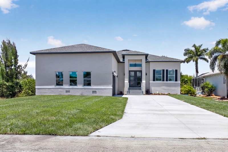 4 bedroom Single Family Residence at 15809 Melport Circle, Port Charlotte Sub Sec 93, Port Charlotte — photo 1