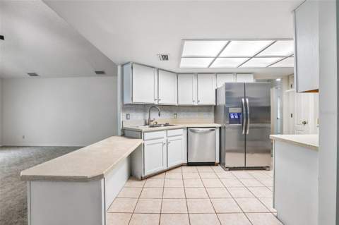 6540 Foxmoor Drive, Zephyrhills FL - photo 18 of 38