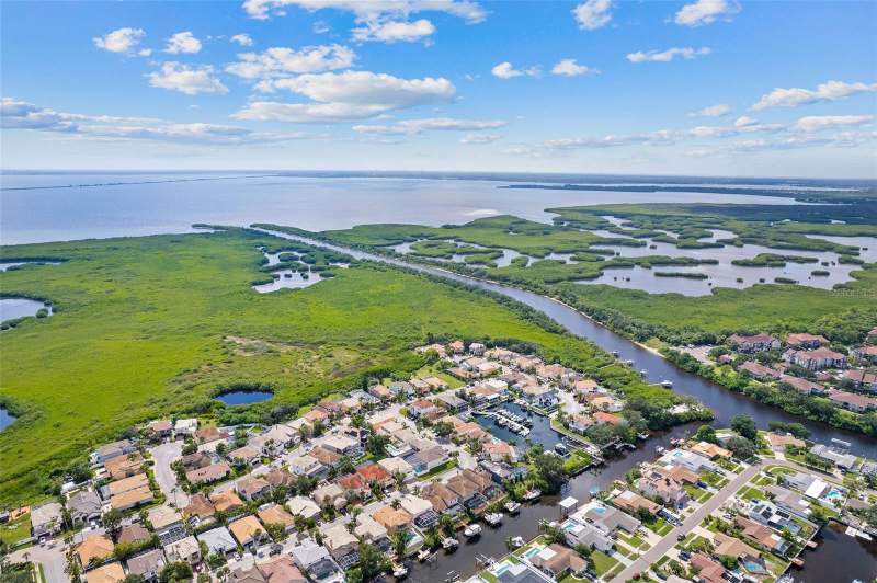 3 bedroom Single Family Residence at 5811 Imperial Key, Tampa Shores Unit 7, Tampa — photo 5