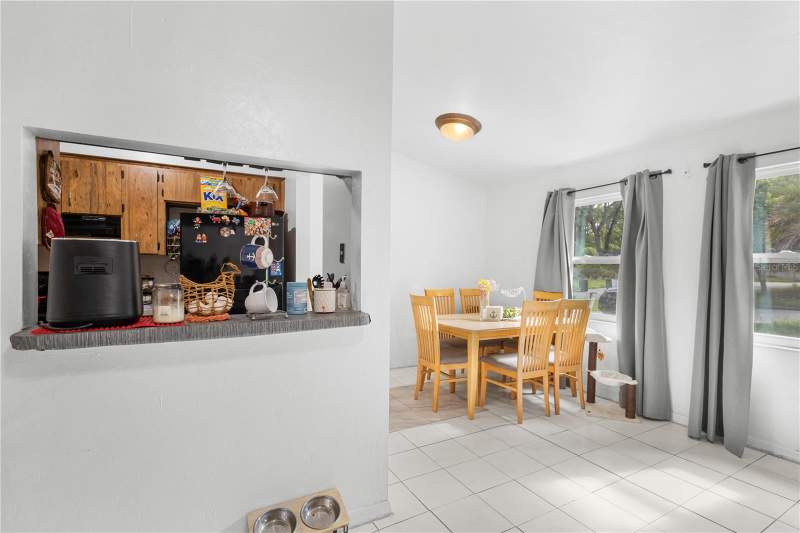 2 bedroom Half Duplex at 2038 SW 70th Terrace, Tower Oaks Manor, Gainesville — photo 5