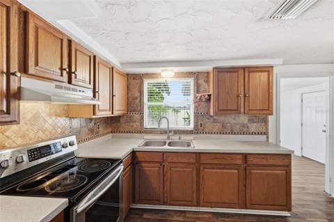 5753 1st Avenue, New Port Richey FL - photo 9 of 49