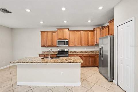 11755 Winterset Cove Drive, Riverview FL - photo 8 of 24