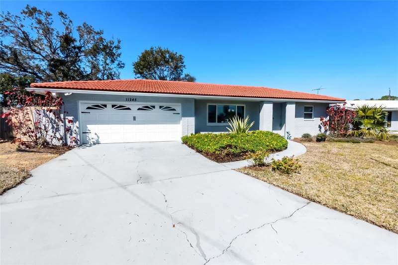 Ridgewood Lakes Davenport