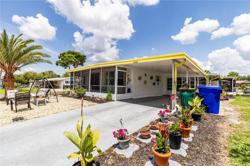 2 bedroom Manufactured Home at 1004 Todd Way, Tavares Imperial Mobile Terrace Add, Tavares — photo 2