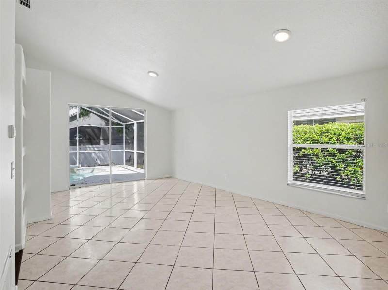 3 bedroom Single Family Residence at 2609 MEADOW OAKS LOOP, WESTON HILLS SUB, CLERMONT — photo 3