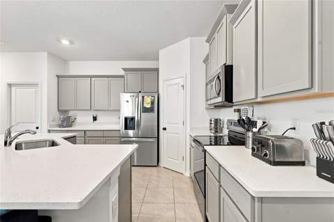 8514 Bold Cypress Lane, Wesley Chapel FL - photo 12 of 48