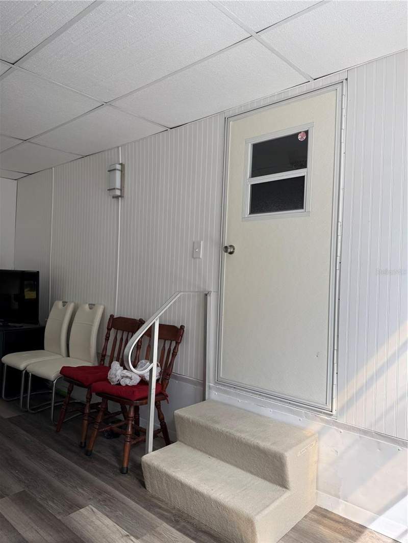 2 bedroom Mobile Home at 7803 46th Avenue #129, Melody Gardens Mobile Home Park Unrec, St Petersburg — photo 4