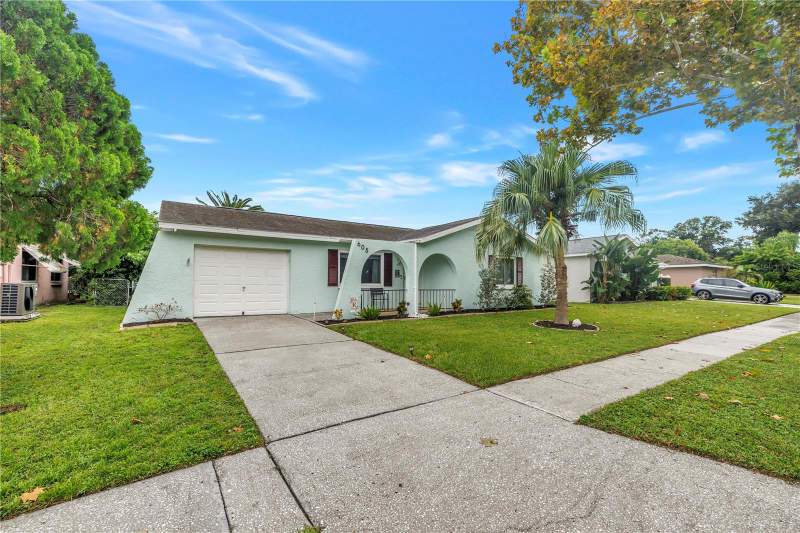 3 bedroom Single Family Residence at 605 5th Avenue, Lake Alison Sub Ph II, Largo — photo 3
