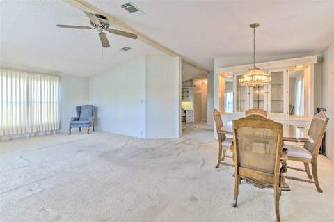 37605 Amigo Drive, Zephyrhills FL - photo 10 of 40