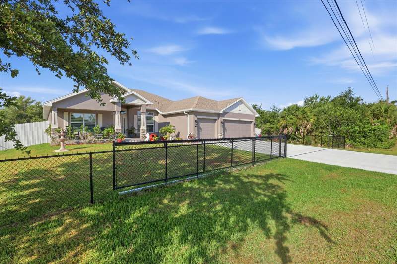 4 bedroom Single Family Residence at 14735 Keystone Blvd, Port Charlotte Sec 081, Port Charlotte — photo 3