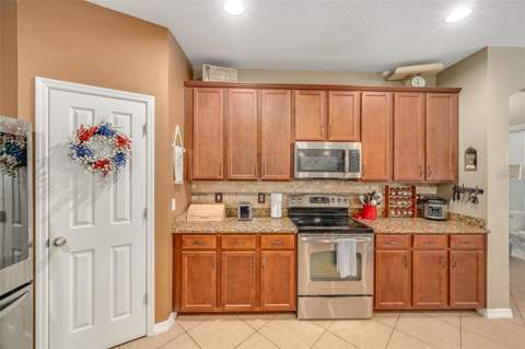 2711 Cypress Tree Trail, St Cloud FL - photo 15 of 92