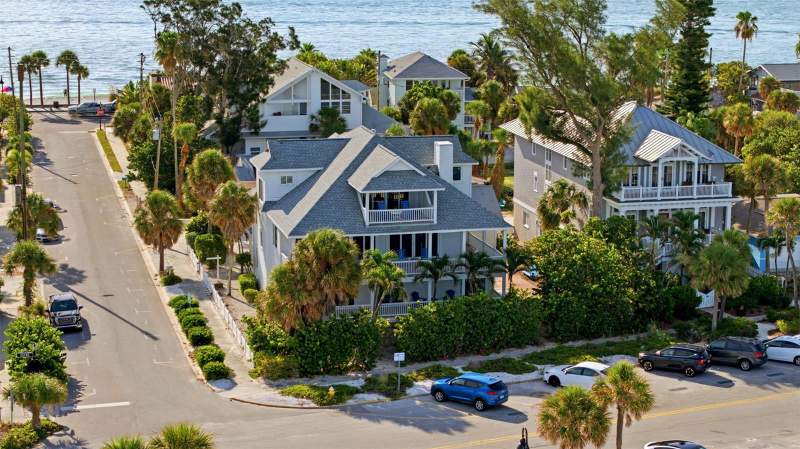 5 bedroom Single Family Residence at 106 2nd Avenue, Morey Beach, St Pete Beach — photo 5