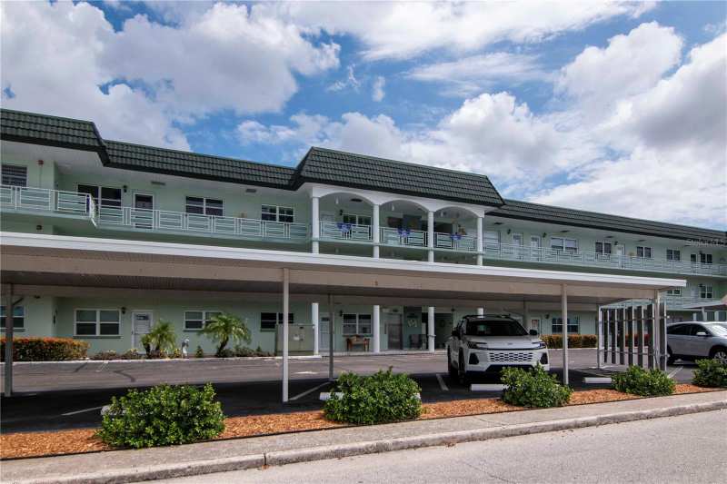 2 bedroom Condominium at 5935 30th Avenue #206, Town Shores Of Gulfport, Gulfport — photo 1