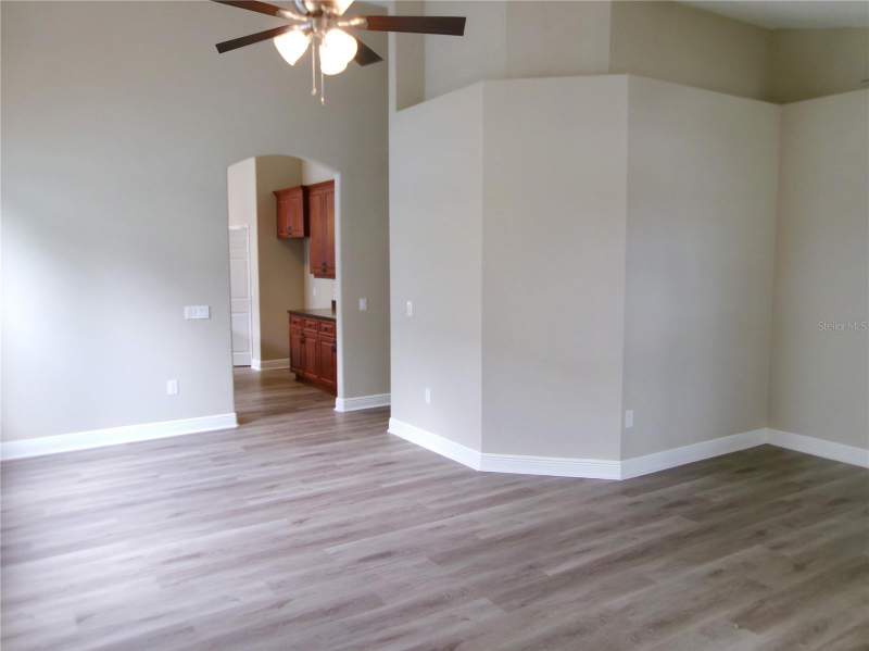 4 bedroom Single Family Residence at 37450 Picketts Mill Avenue, Silver Oaks Village Ph 02, Zephyrhills — photo 2