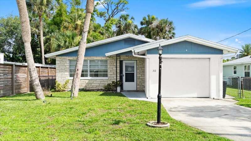 2 bedroom Single Family Residence at 211 Fox Place, Virginia Heights Port Orange, Port Orange — photo 1