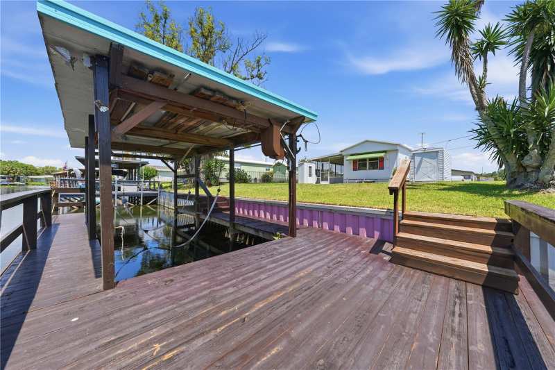 2 bedroom Manufactured Home at 30107 Green Bay Drive, Wisconsin Michigan Shores, Tavares — photo 1