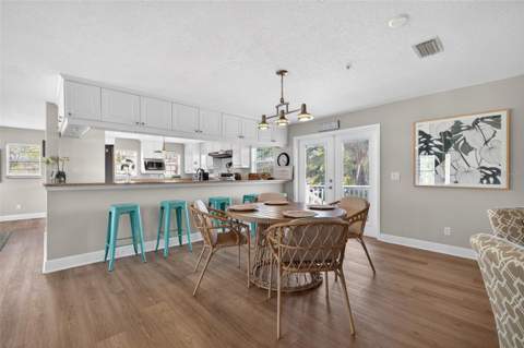 1902 Arrowhead Drive, St Petersburg FL - photo 7 of 49