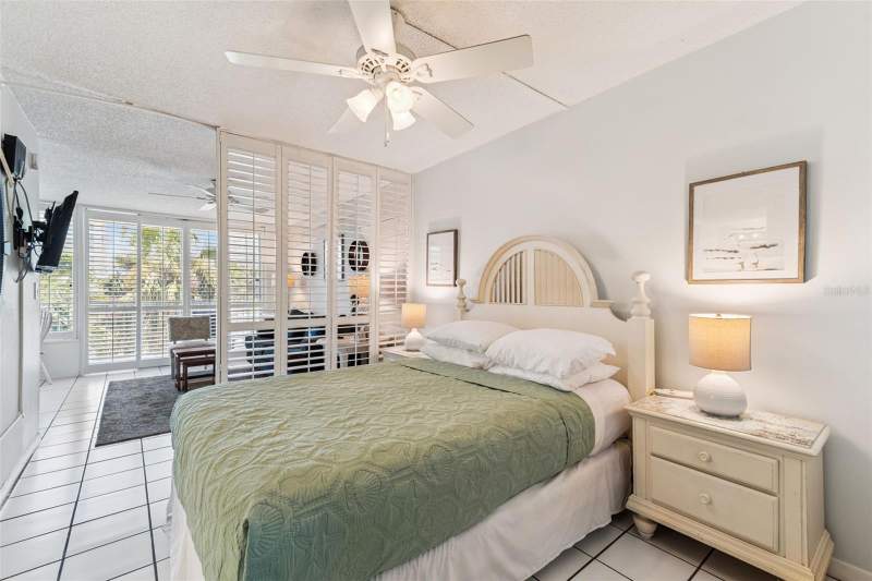 1 bedroom Condominium at 800 Bayway Boulevard #17, Bayside Condo, Clearwater Beach — photo 3