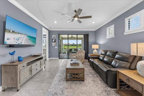 6927 Holbrook Cove, Lakewood Ranch FL - photo 16 of 92