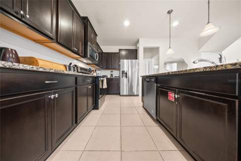 8904 Prague Way, Kissimmee FL - photo 10 of 61