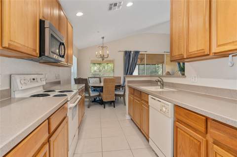 6422 Agastia Court #101, Orlando FL - photo 12 of 36