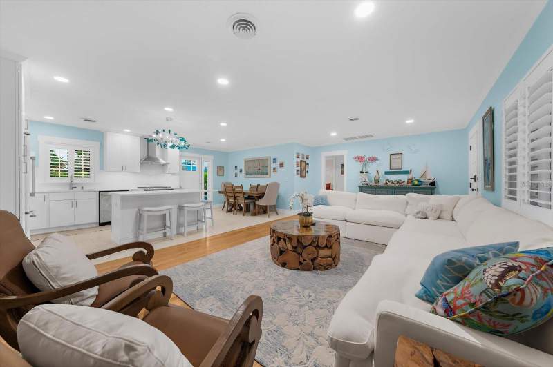 3 bedroom Single Family Residence at 751 Mandalay Avenue, Mandalay Sub, Clearwater Beach — photo 5