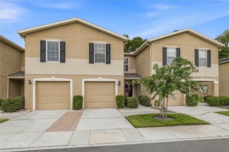 3 bedroom Townhouse at 8431 Edgewater Place Boulevard, Edgewater Place, Tampa — photo 3