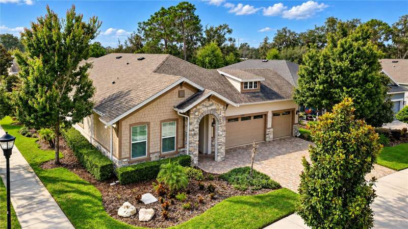 3 bedroom Single Family Residence at 13943 Natures Reserve Drive, Fishhawk Ranch West Ph 3B, Lithia — photo 2
