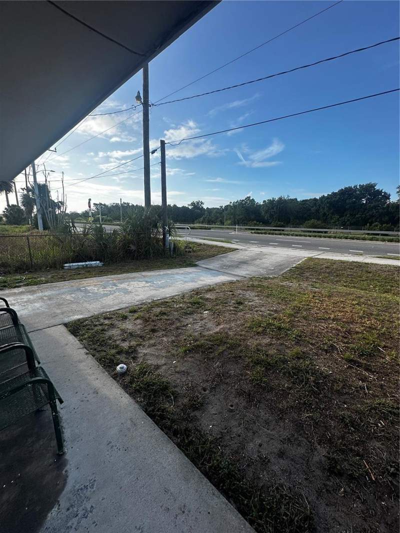 3 bedroom Single Family Residence at 3350 E State Road 46, Packards 1st Add To Midway, Sanford — photo 3