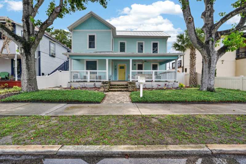 6 bedroom Single Family Residence at 204 Palmetto Street, Andrews Prop, New Smyrna Beach — photo 1